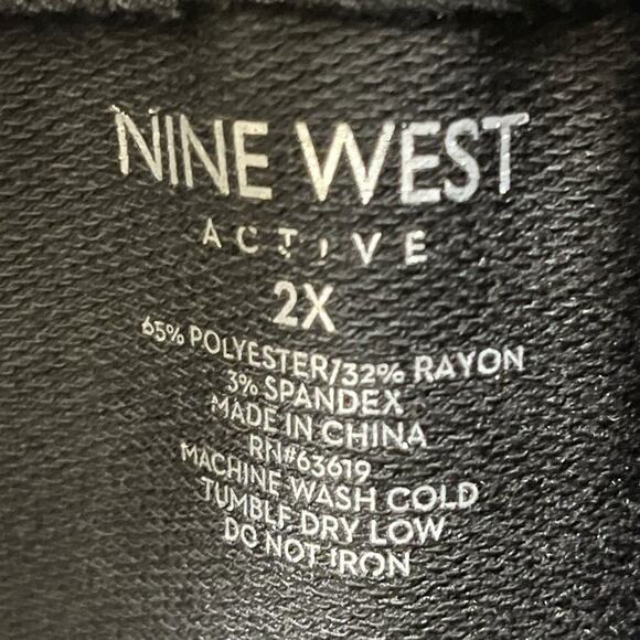 Nine West Active Top NWT - Picture 7 of 8